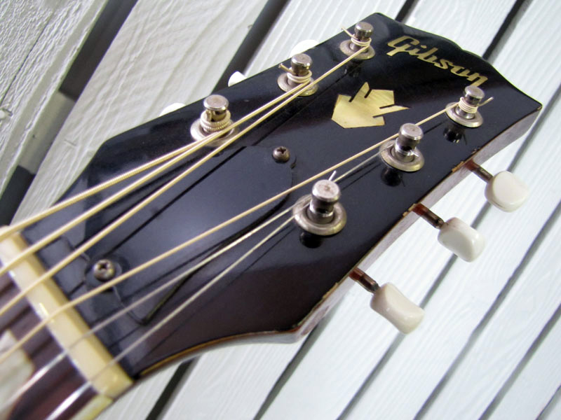 VINTAGE 1959 GIBSON COUNTRY WESTERN DREADNOUGHT ACOUSTIC GUITAR  